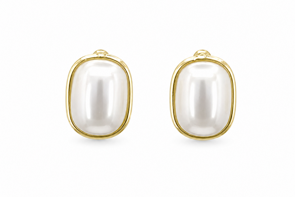 Oval Pearl Earrings