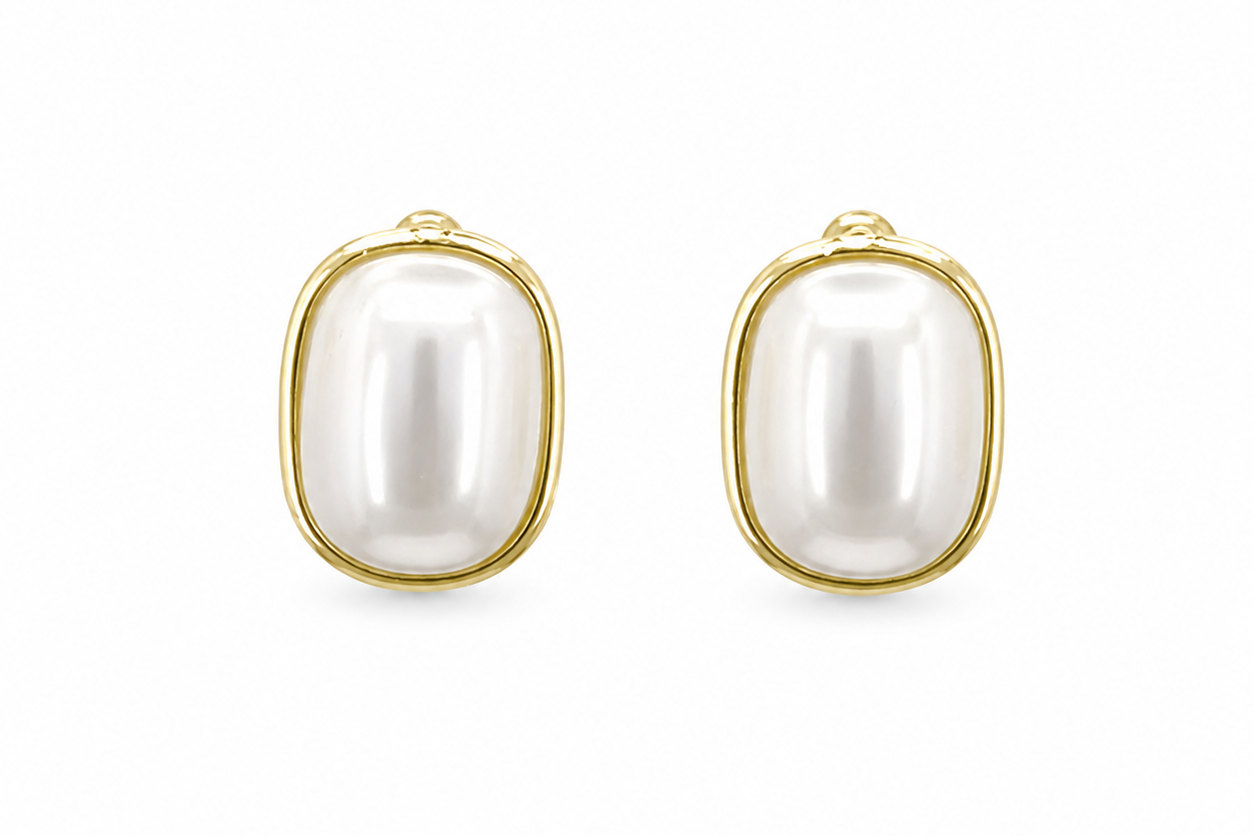 Oval Pearl Earrings