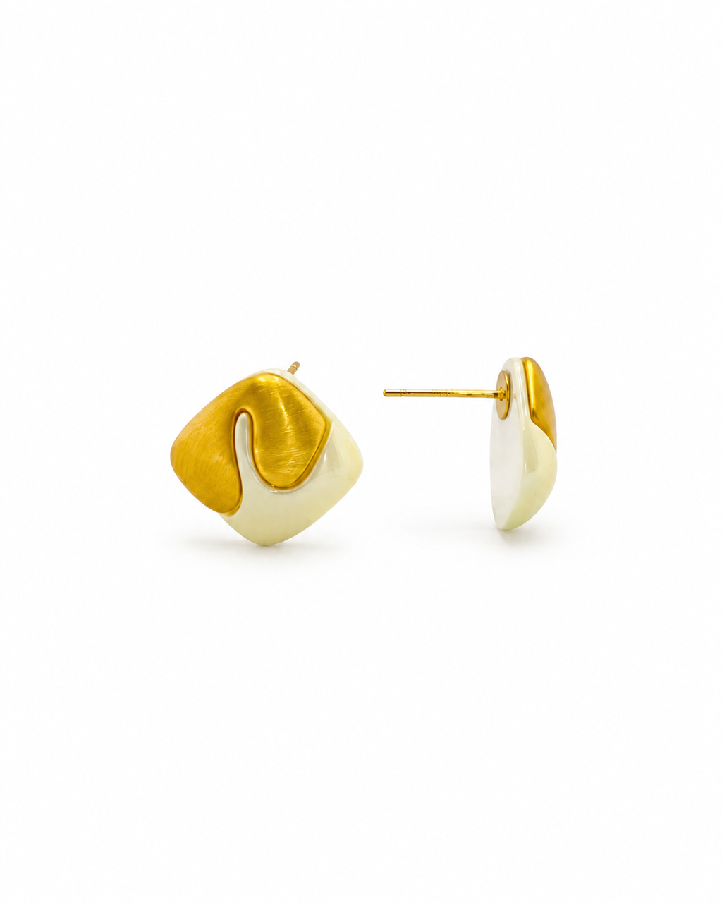 Alexis Premium Stud