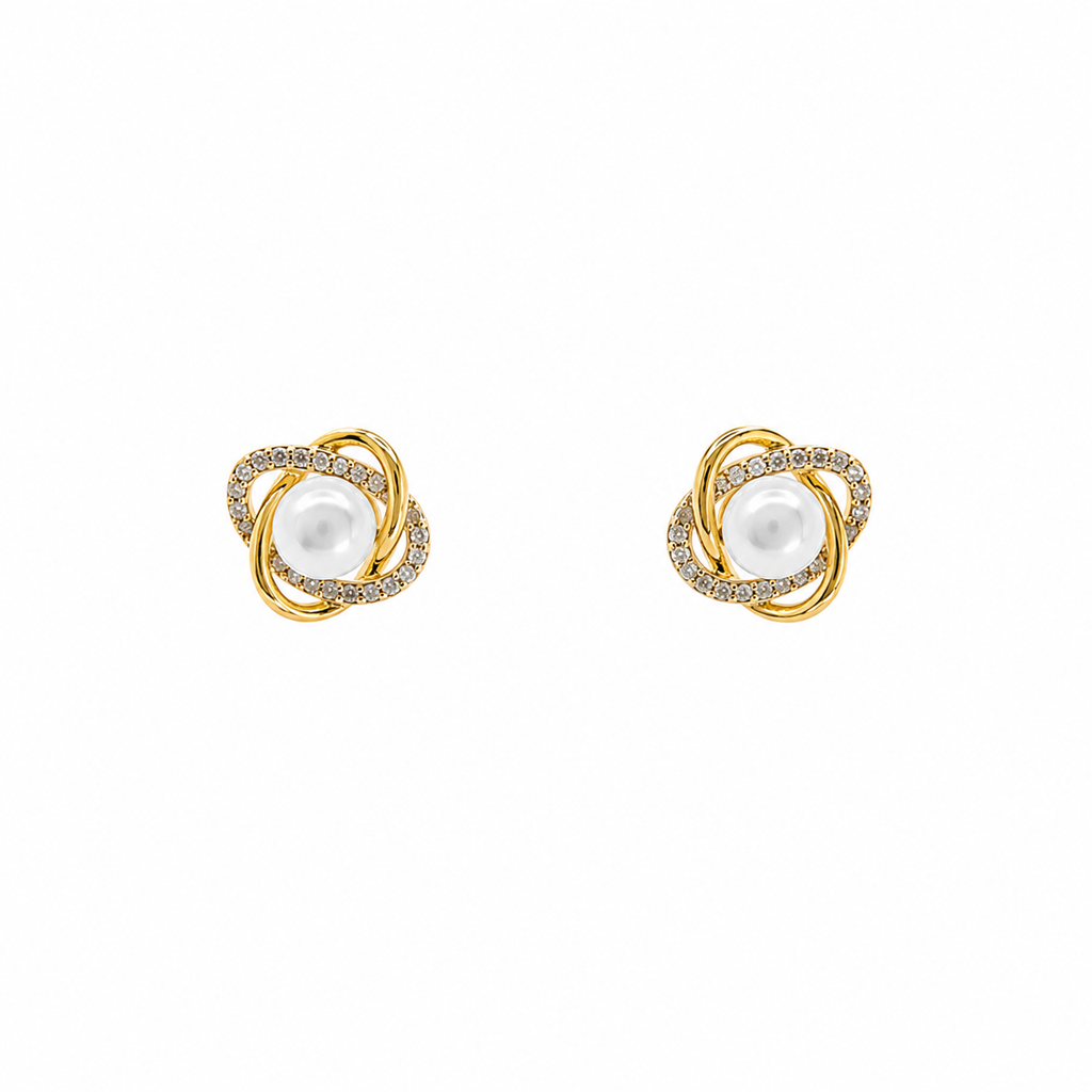 Oliver Pearl Earring