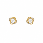 Oliver Pearl Earring