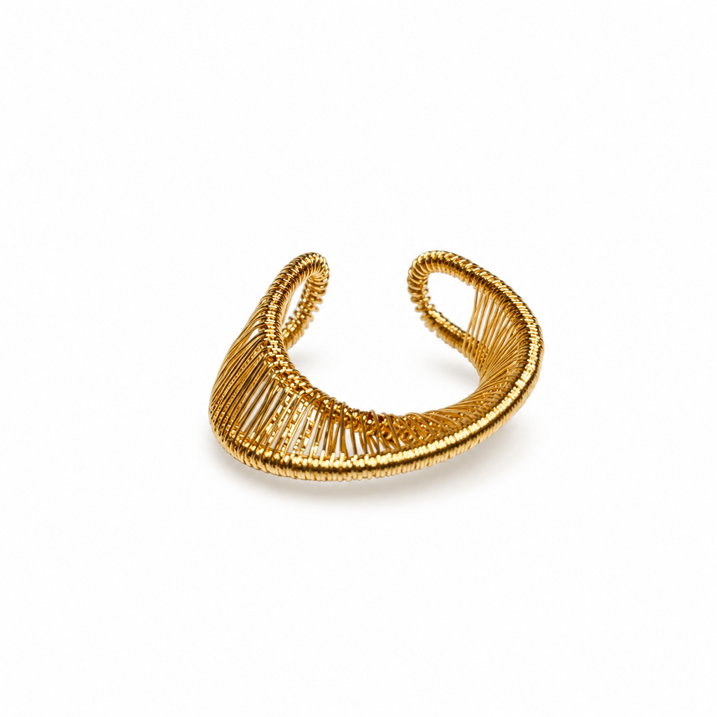 Bold Spiral Wire Ring