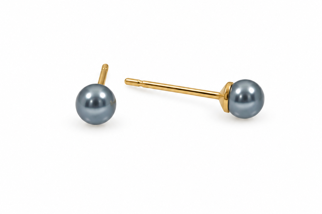 Small Pearl Stud