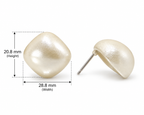 Lilly Pearl Cushion Stud