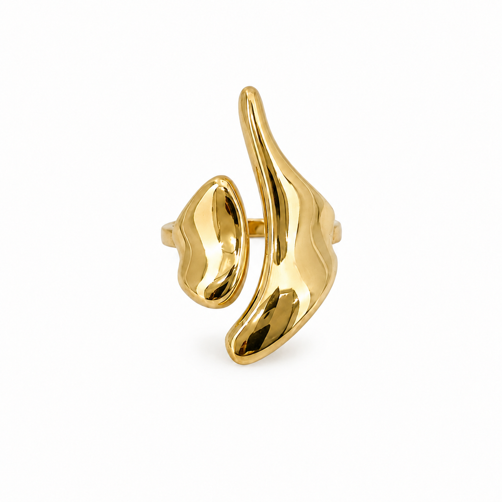 Nia Sculptural Ring